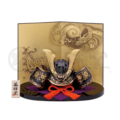 Gold Success Kabuto with Dragon & Tiger Screen