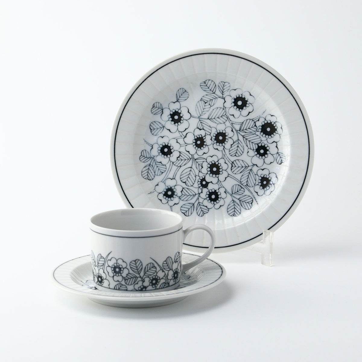 Antico Flower Cup & Saucer with Cake Plate - Blossom