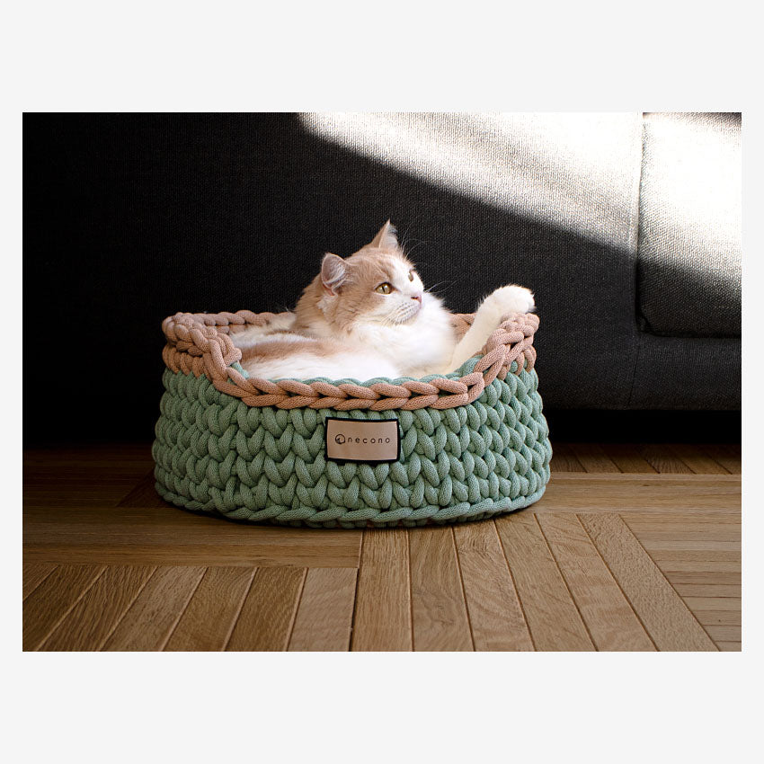 Wearable Cat Bed - Basic - Melon Biscuit
