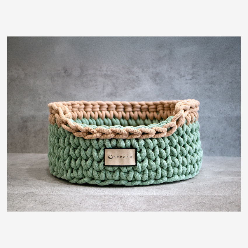 Wearable Cat Bed - Basic - Melon Biscuit