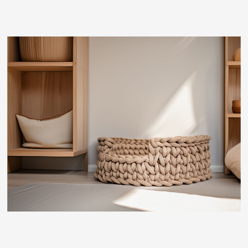 DressUP Wearable Cat Bed - Medel - Sand Beige